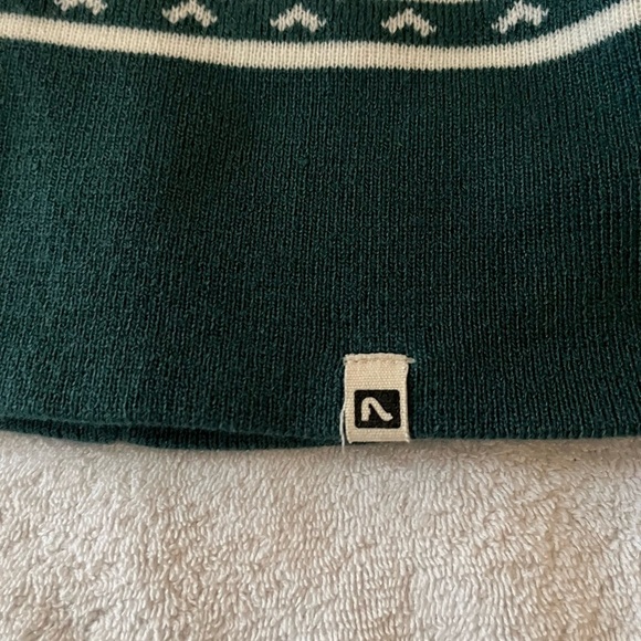 FLYLOW Winter Hat - Picture 3 of 5